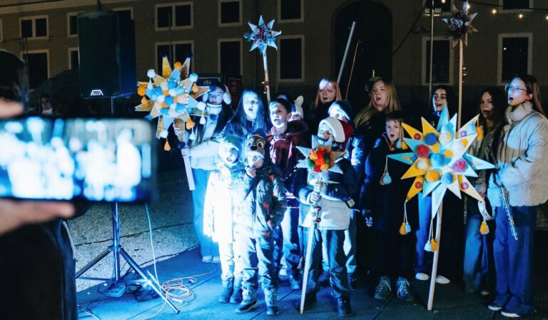 Ukrán gyermekkórus köszöntötte advent első vasárnapját Budapesten