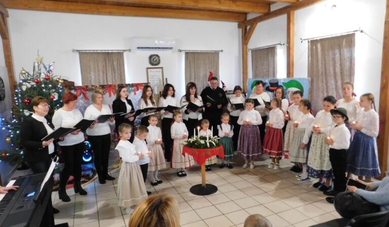 Mikulás-váró ünnepség és adventi kézműves foglalkozás Beregsomban