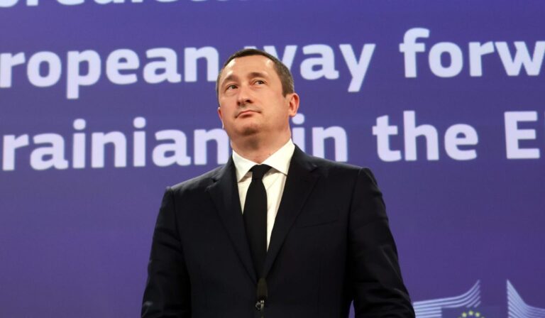 Letartóztatták Olekszij Csernisov volt miniszterelnök-helyettest