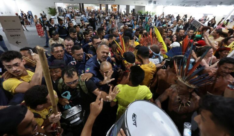 Tömegverekedés az ENSZ klímacsúcsán Brazíliában