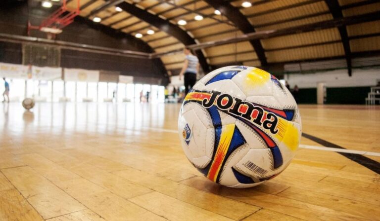 Futsal: elhalasztották a zárófordulót