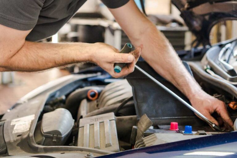 Autószerelő gyakorlati oktatót keres az Egán Ede Szakképzési Centrum