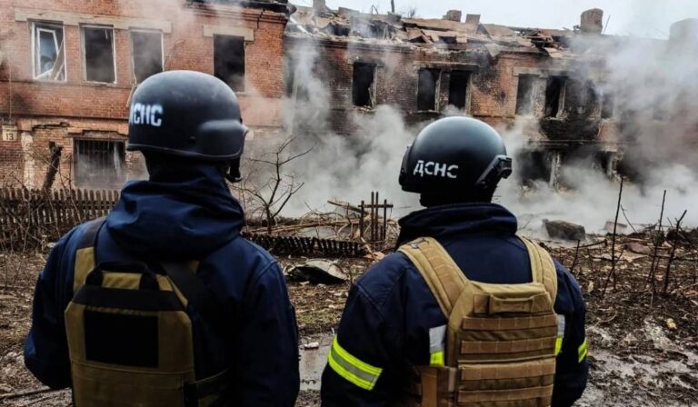 Munkatársakat keres a katasztrófavédelem különleges mentőegysége Kárpátalján