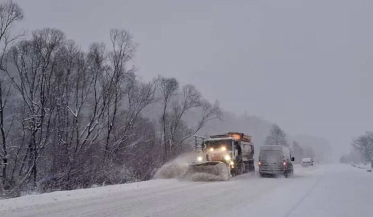 Ideiglenesen korlátozzák a teherforgalmat a hágókon