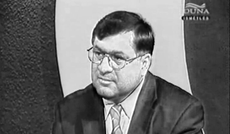 Elhunyt Sziklavári Vilmos