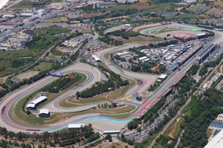 Forma-1: A naptárban marad a barcelonai futam, Spával felváltva