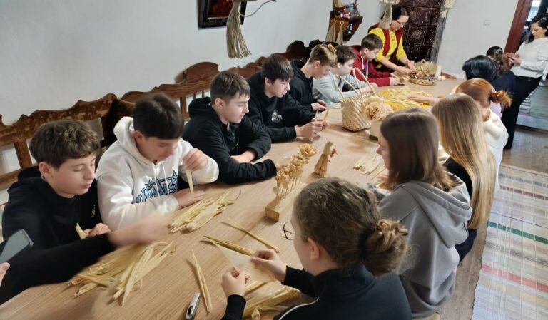 Hagyományőrző téli foglalkozás a Nagyberegi Tájházban