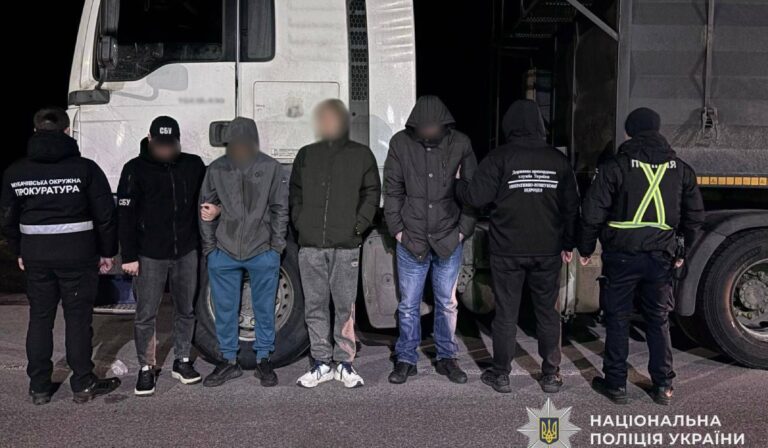 Kamionban csempészett hadköteleseket Kárpátaljára egy férfi