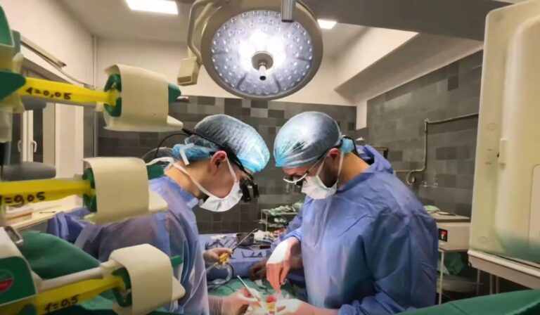 Egyedülálló szívműtéten esett át egy 8 hónapos kárpátaljai kisfiú