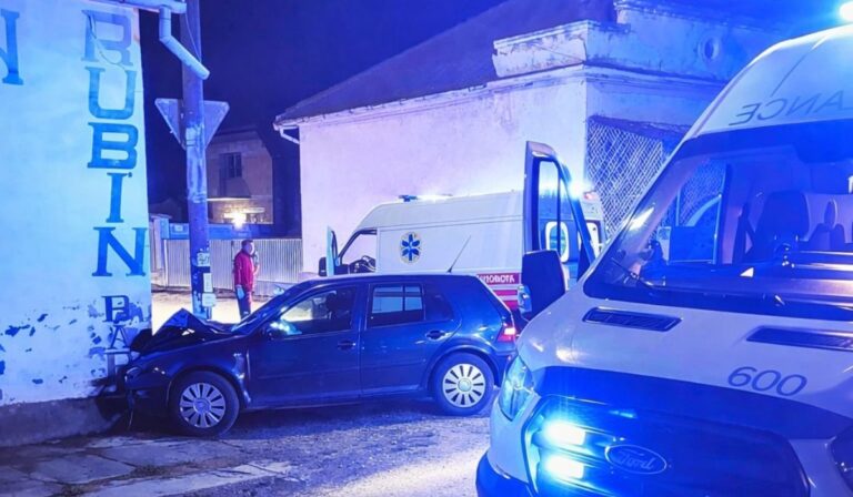 Épületnek ütközött egy gépjármű Muzsalyban