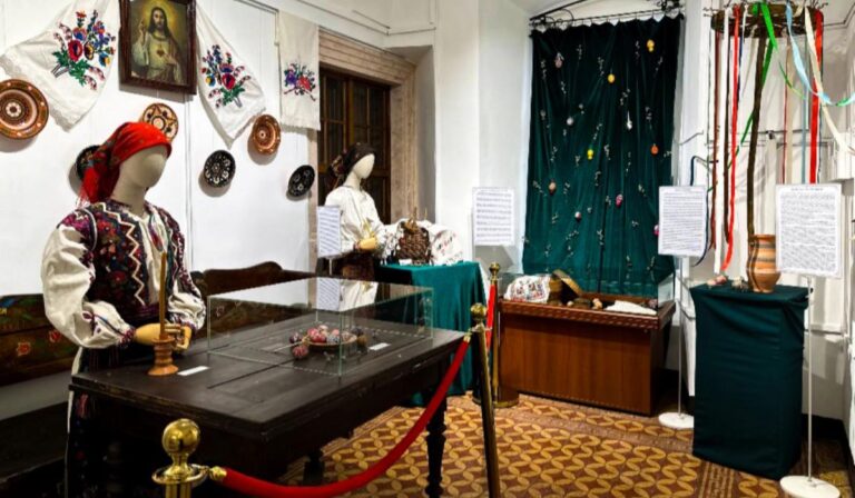 Húsvéti hagyományokat bemutató kiállítás nyílt Ungváron