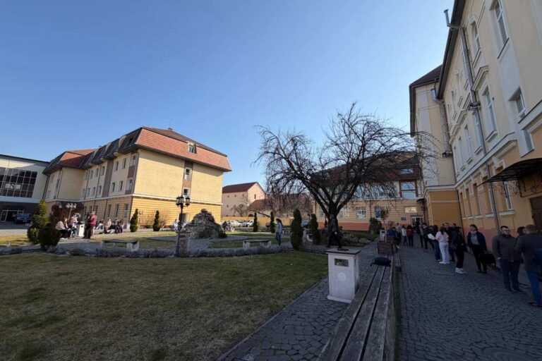 Bombariadó a Rákóczi Egyetemen