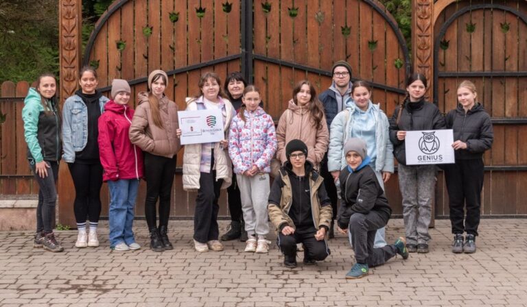 V. Kockás Kotuliliom Túra