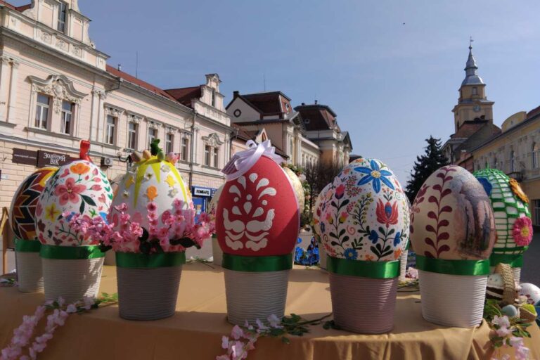 Húsvéti tojás népművészeti kiállítás nyílt Beregszászban
