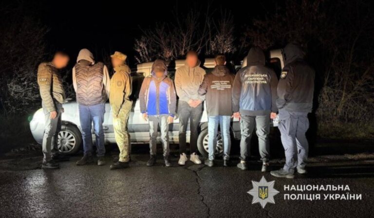 Embercsempészet gyanújával vettek őrizetbe három férfit a Beregszászi járásban