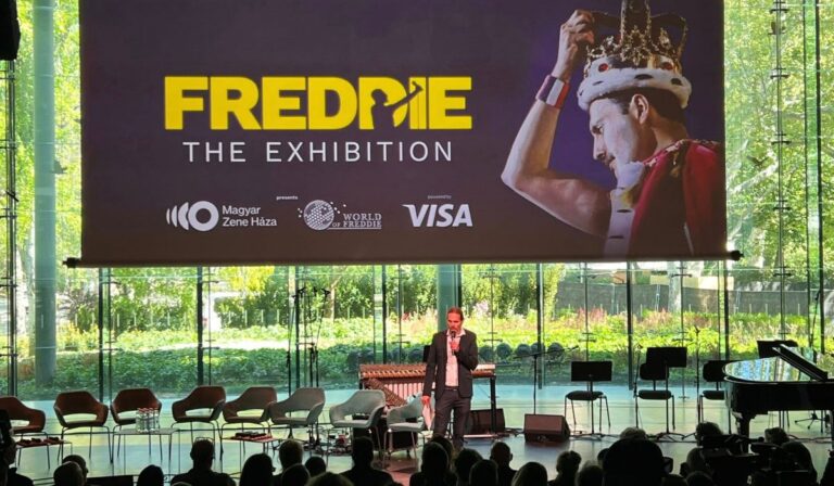 Freddie Mercury-kiállítás nyílt a Magyar Zene Házában