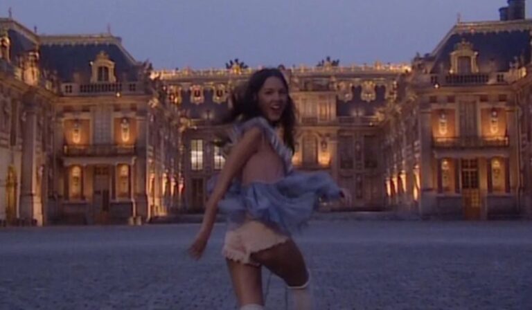 Először forgattak videóklipet a versailles-i kastélyban