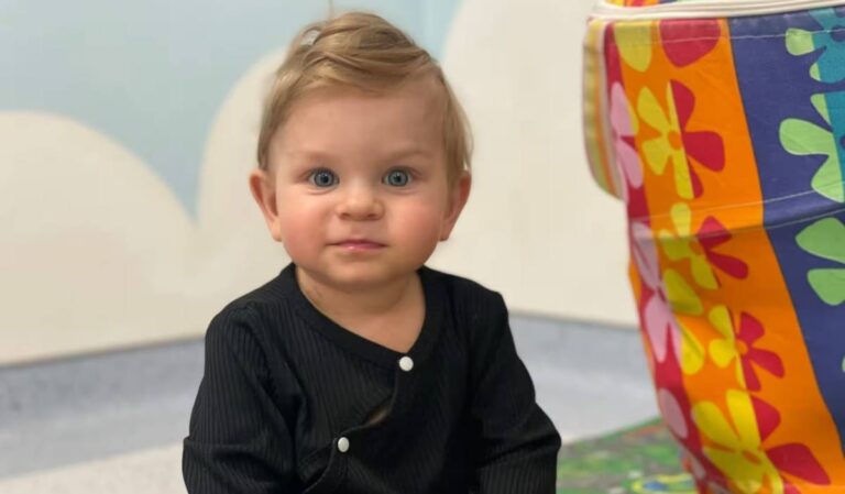 Egyedülálló műtétet hajtottak végre egy egyéves kárpátaljai kisfiún