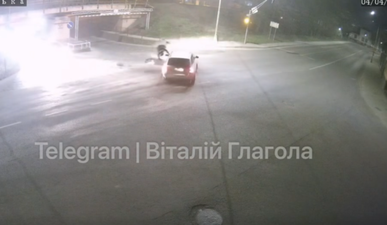 Elgázoltak egy motorost Ungváron