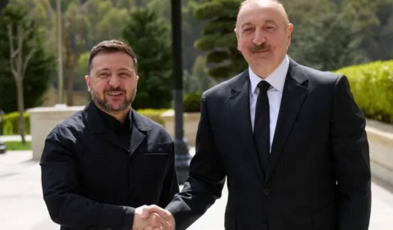 Azerbajdzsánba utazott az ukrán elnök