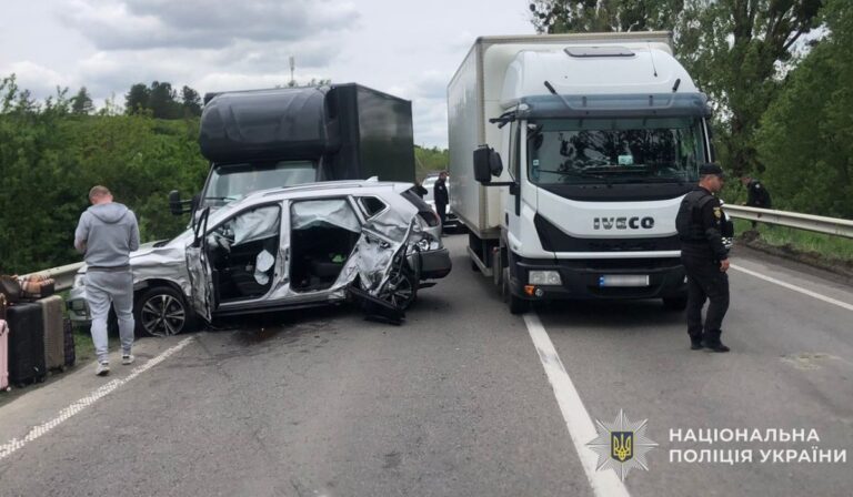 Öt autó ütközött a Kijev–Csap autóúton
