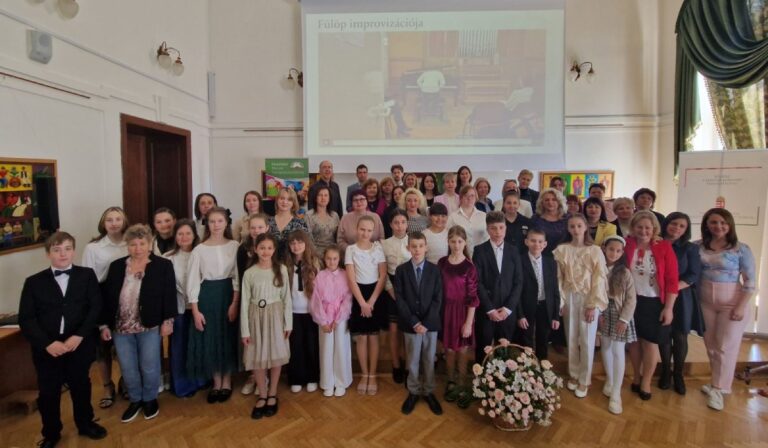 Pedagóguskonferencia a művészeti oktatás jegyében Beregszászban