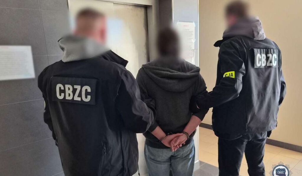Lengyel rendőrségi kació pedofilok ellen