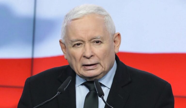 Több vezető lengyel ellenzéki politikus visszaadja ukrán állami kitüntetését