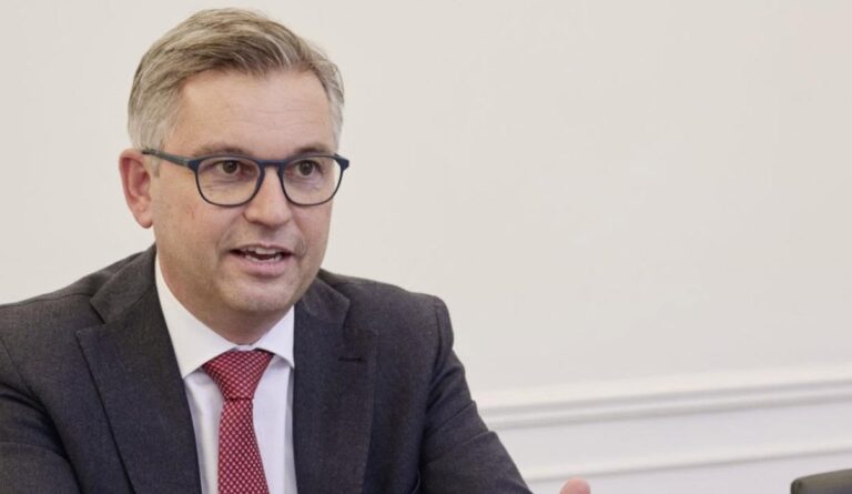 Kizárhatja az EU az „ideiglenes védelemből” a harcképes korú ukrán férfiakat
