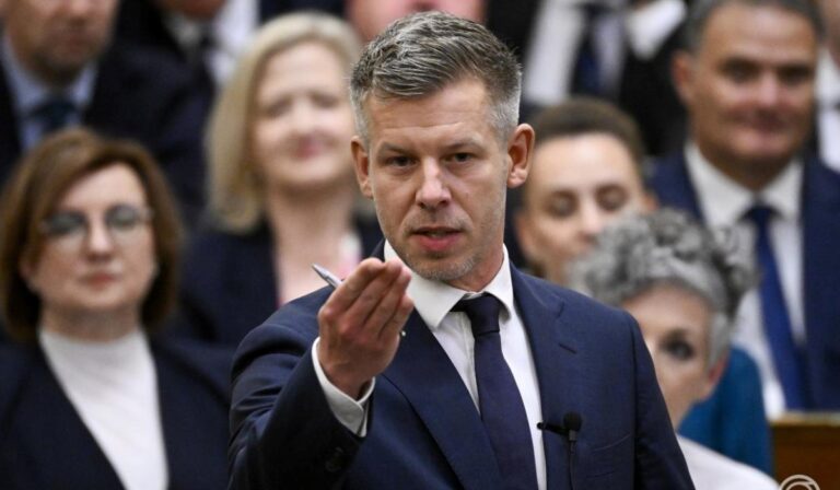 Magyar Péter: Nem állunk az EU–Ukrajna csatlakozási tárgyalások útjába