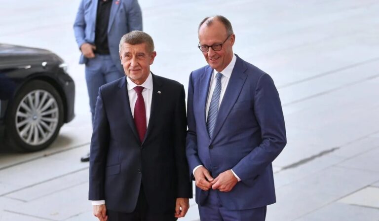 Babis: Friedrich Merznek kellene tárgyalnia az EU nevében Ukrajnáról