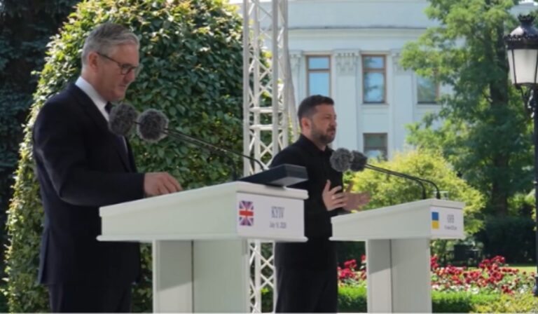 Nagy-Britannia 300 millió euró finanszírozást nyújt Ukrajnának Gripen harci repülőgépek beszerzéséhez