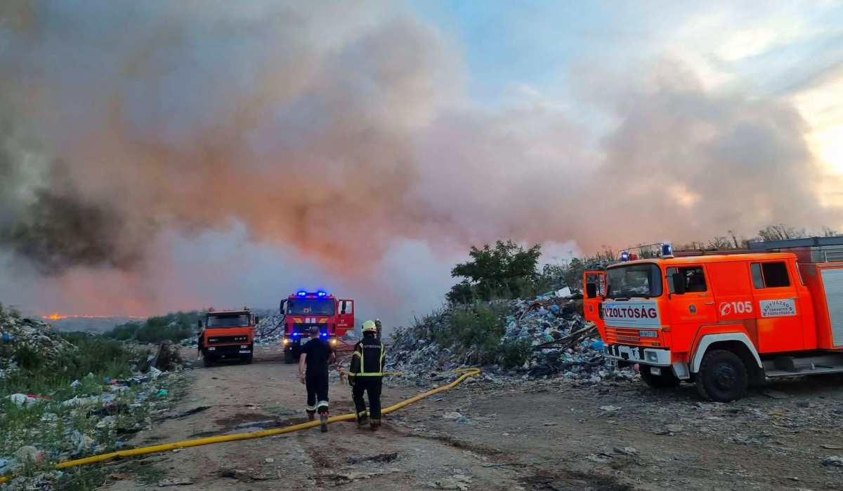 Komoly tűz keletkezett a beregszászi hulladéklerakón