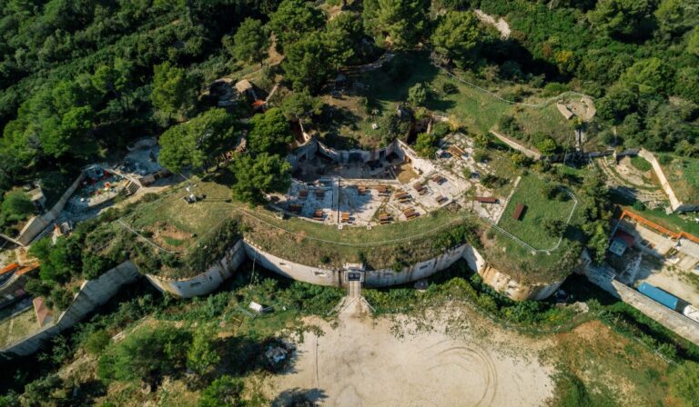 Katonai bunker teteje szakadt be turisták alatt Horvátországban