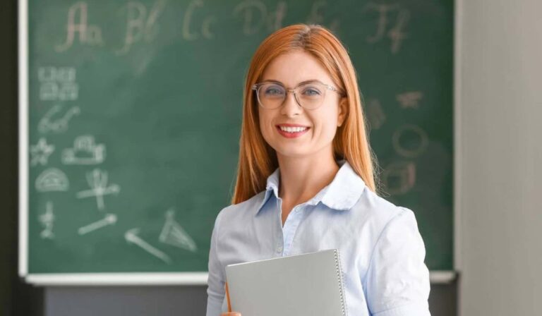 Szeptembertől emelkedhet a pedagógusok bére Ukrajnában